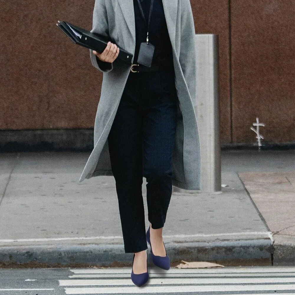 Women's  Navy Blue Kitten Heels Pumps Comfortable Knit Closed Toe Heels Casual - Picture 5 of 5